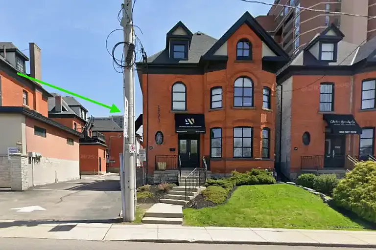 67 Queen St S #1A — Photo 2