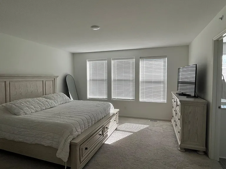 4704 Airlake Curv — Photo 16