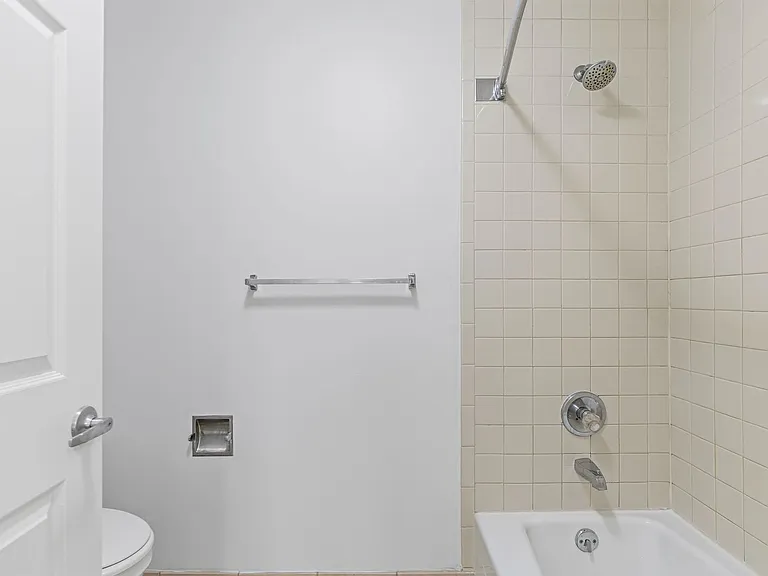 Kilgore Apartments (ANR Kalamazoo LDHA, LLC) — Photo 38