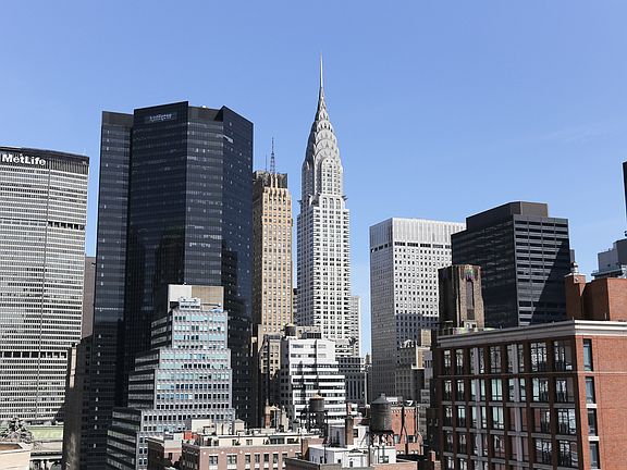 4th image of 30 Park Ave APT 15A