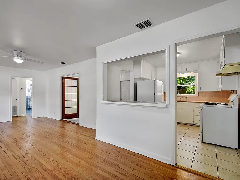 430 Beryl Dr — Photo 5