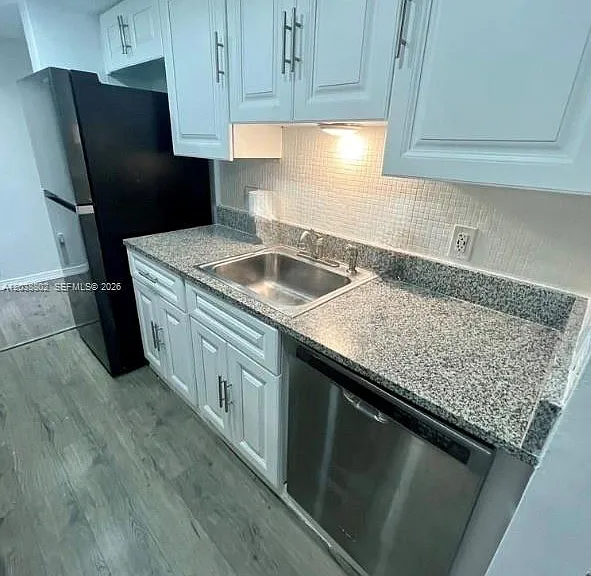 4501 W McNab Rd #10 — Photo 2
