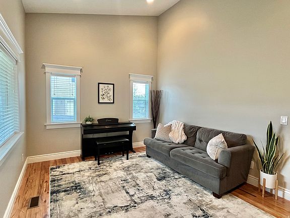 4th image of 7078 N Sierra Way