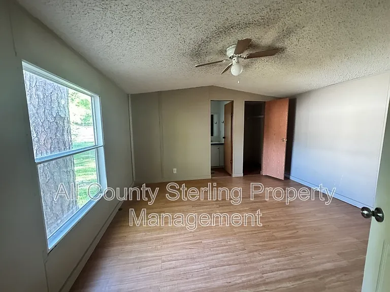 131 SW Socket Gln — Photo 5