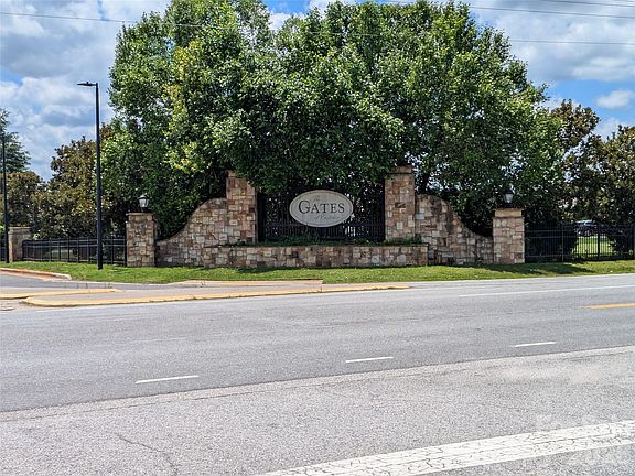 3rd image of 4127 Gateview Ct