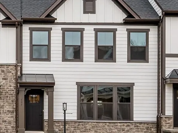 529 Blackrock Blvd, Mars, PA 16046