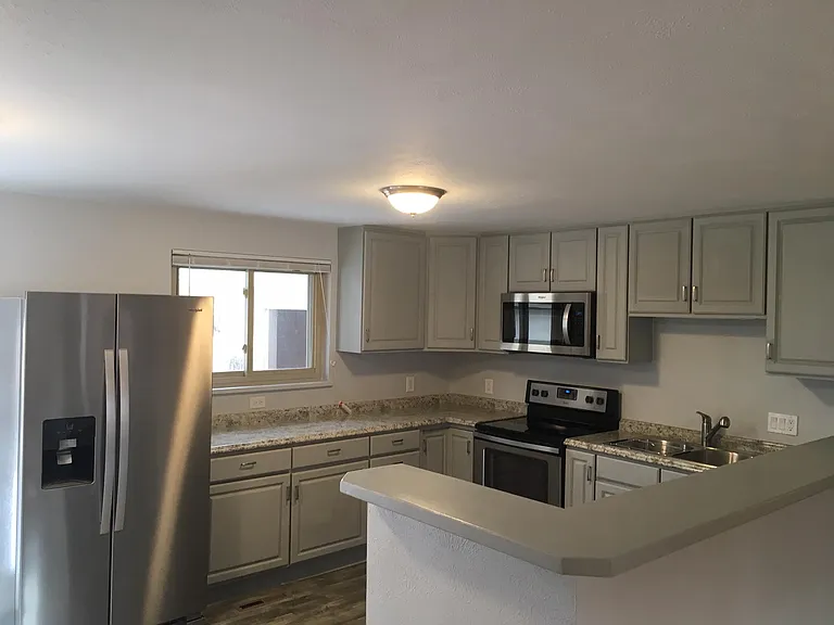4295 Moorhead Ave — Photo 3