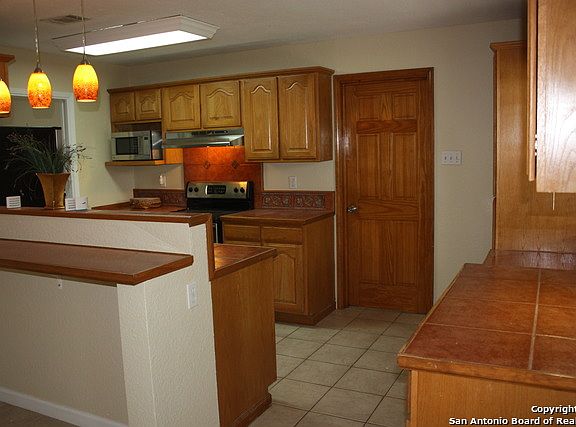 5th image of 6143 Elm Valley Dr