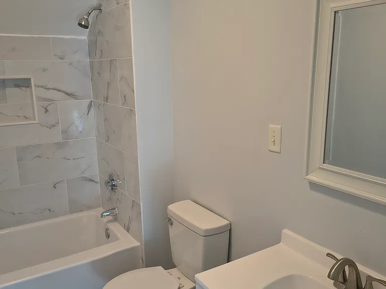 60 Richmond St #3 — Photo 13