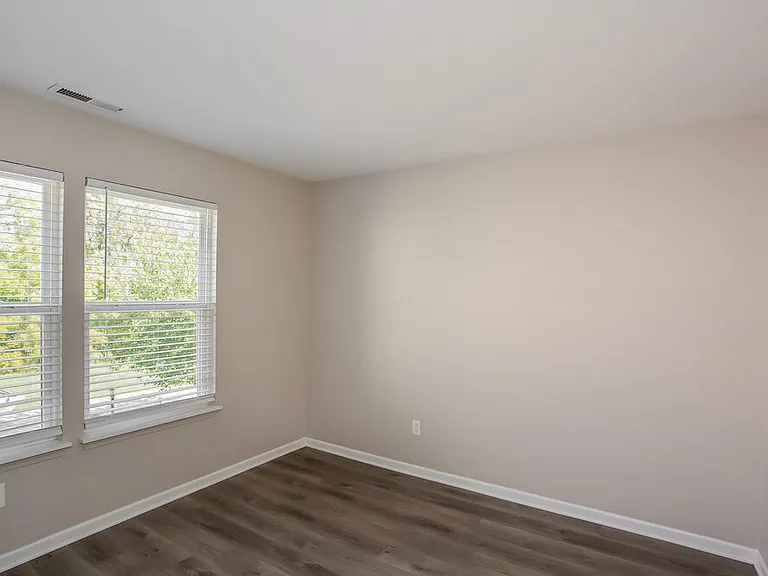 7018 Oldham Dr — Photo 13