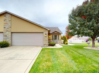 8631 Fillmore Pl, Merrillville, IN 46410