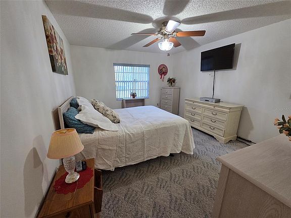 4th image of 6788 Basswood Cir #6788