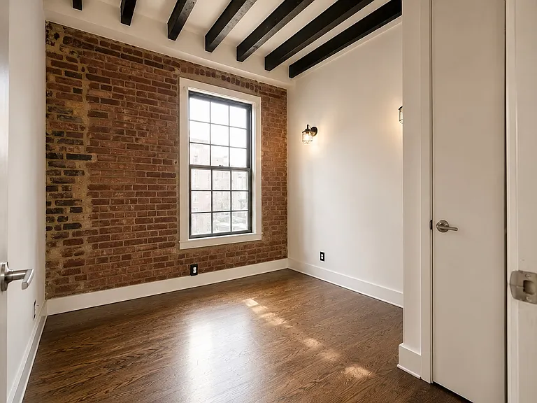 1649 Norman St #2F — Photo 2