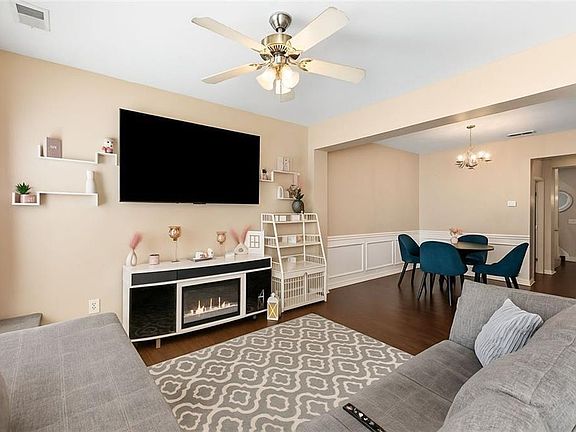 3rd image of 2555 Flat Shoals Rd #5