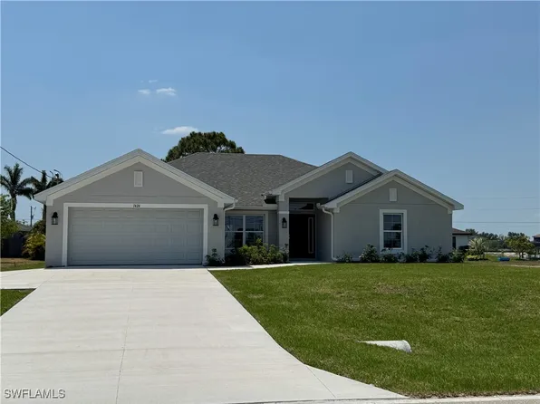 1424 Nelson Rd N, Cape Coral, FL 33993