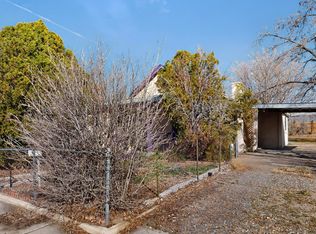 1204 Edith Blvd SE, Albuquerque, NM 87102