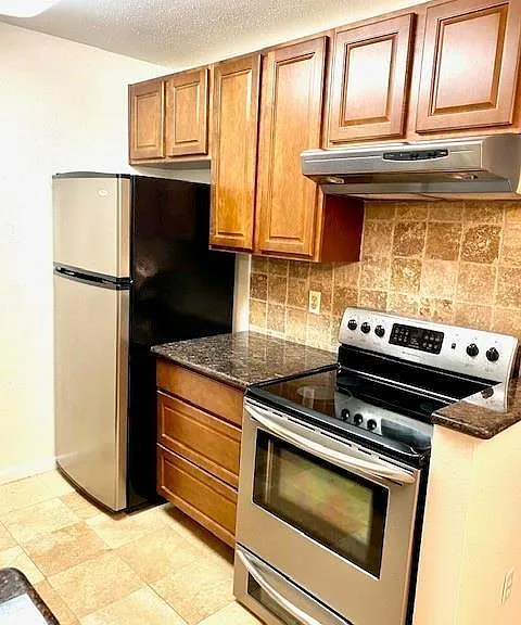 2350 Bering Dr #8 — Photo 2