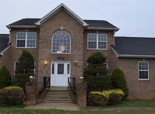12910 Zachia Manor Ct, Waldorf, MD