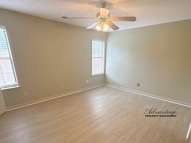 1197 Scarlet Tanager Ln — Photo 12
