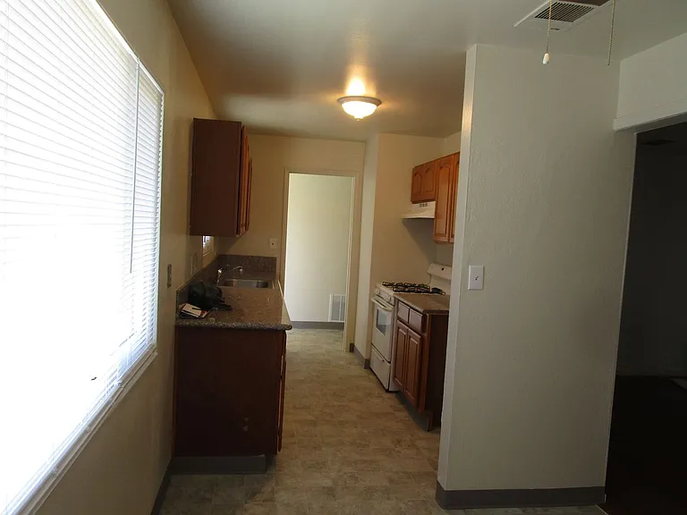124 San Carlos Ct — Photo 5