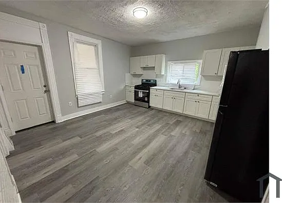 915 Mina St — Photo 4