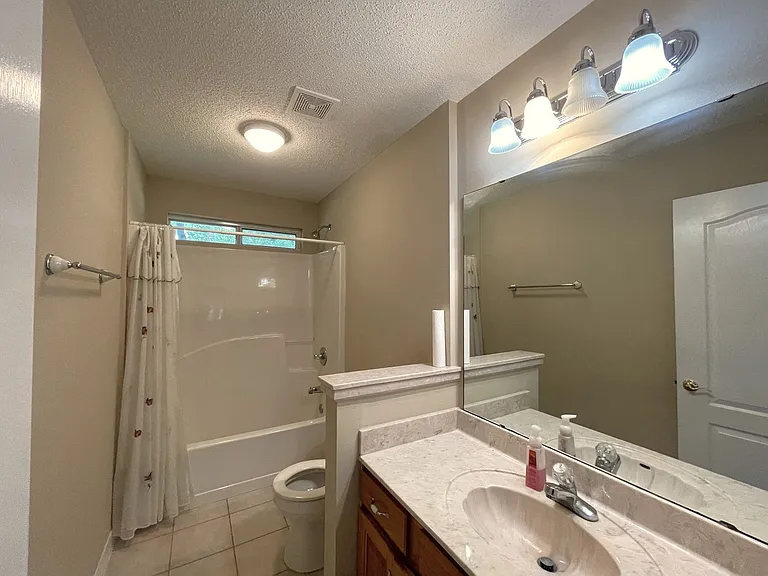 205 Wedgewood Ln — Photo 17