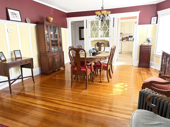 7 Grand St #7, Reading, MA 01867