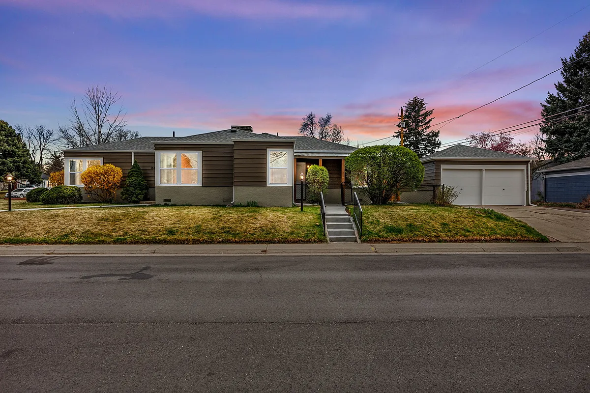 Building Photo - 1340 E Vassar Ave