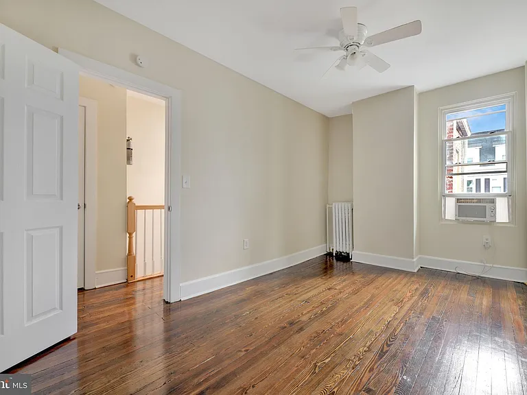 618 Columbia Rd NW — Photo 8