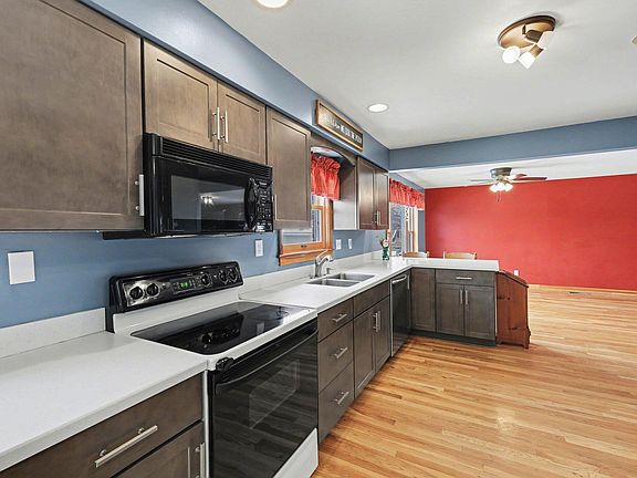 2nd image of 93 Roselawn Dr