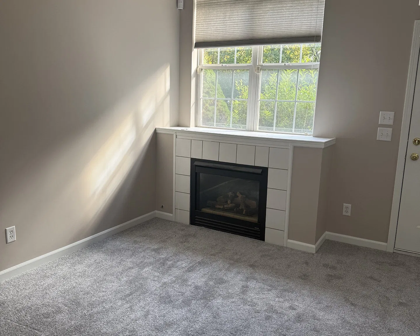 2 bed, 1.5 bath, 926 sqft, $1,850 — Photo 1