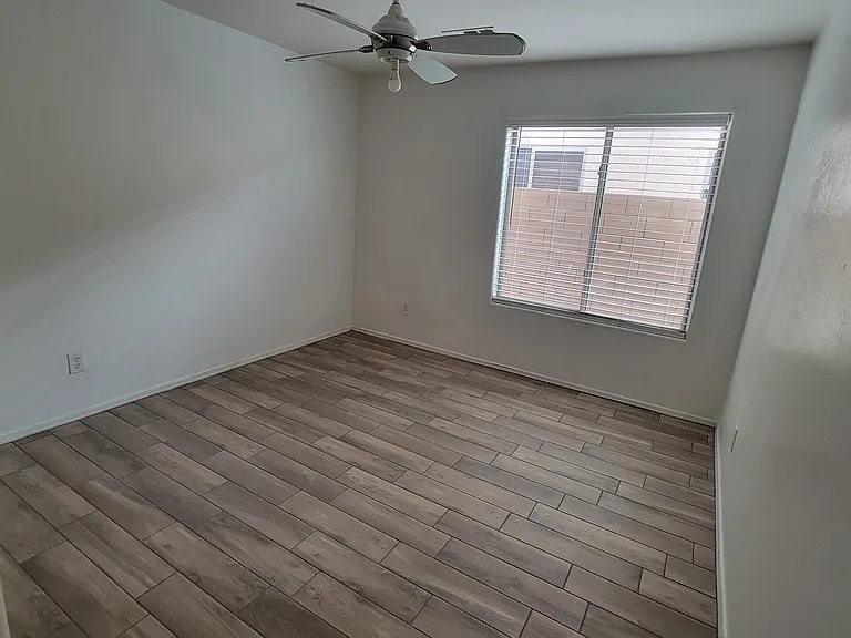 1483 E Douglas St — Photo 8