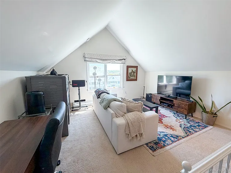43 W Neck Rd #1 — Photo 10