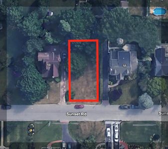 Sunset Road, Bay shore, NY, 11706