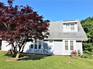 219 Fieldwood Rd, Waterbury, CT 06704