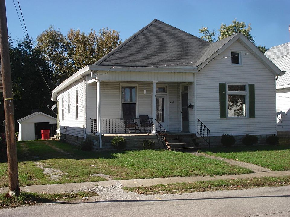 1st image of 215 N Miller St