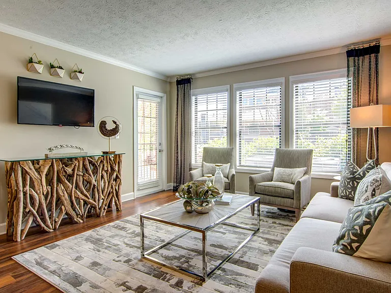Residences at Vinings Mountain — Photo 31