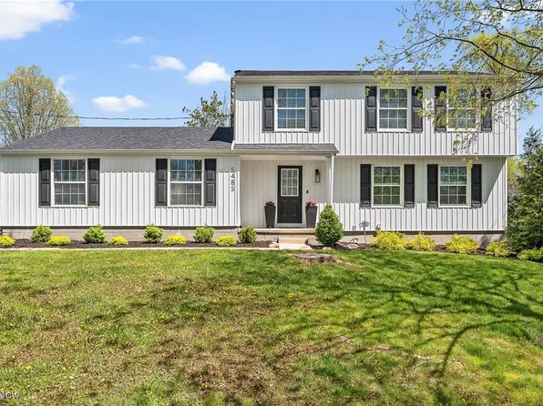 5485 Diana Lynn Dr, Stow, OH 44224