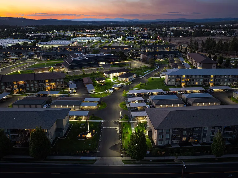 Magnesium Village Apartments — Photo 14