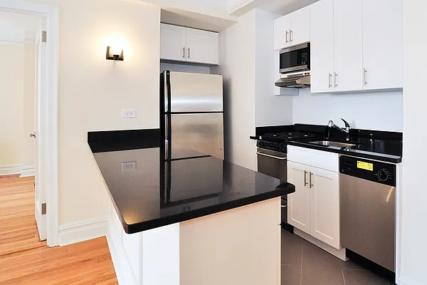 Rented by Citi Habitats | media 25