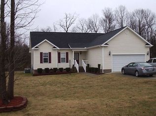 214 Starcrest Dr, Pikeville, NC 27863