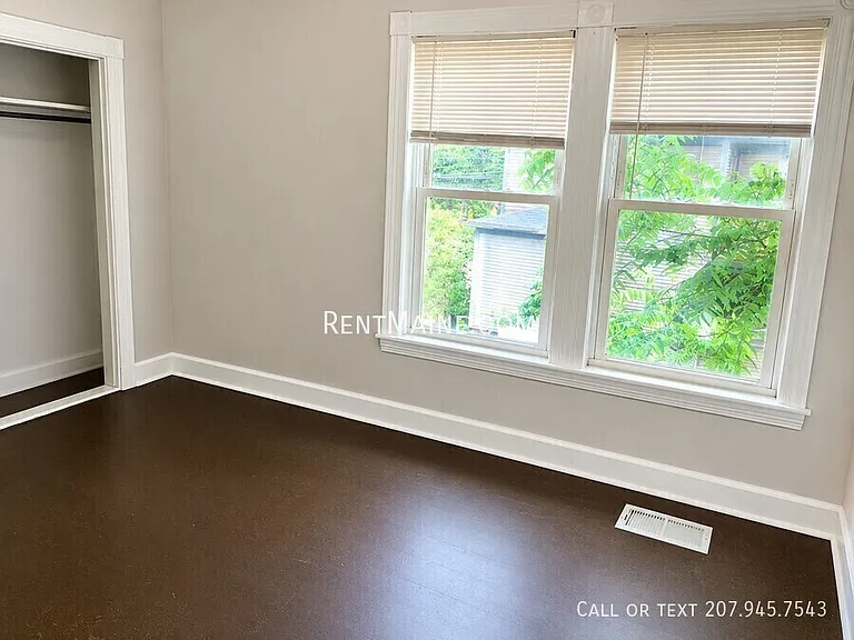 8 Linden St — Photo 14