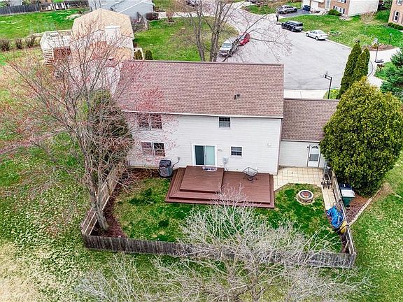 5th image of 6070 Pine Glen Ln