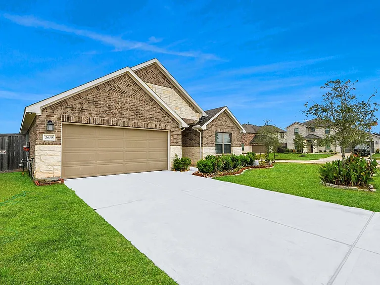 2610 Blue Abbott Dr — Photo 43