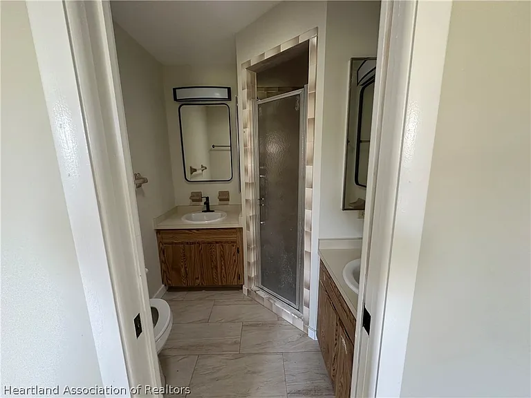 4016 Thompson Ave — Photo 12
