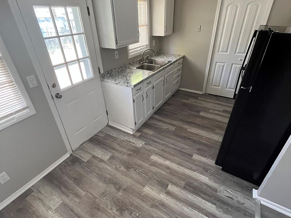 2nd image of 5105 Terrace Green Cir