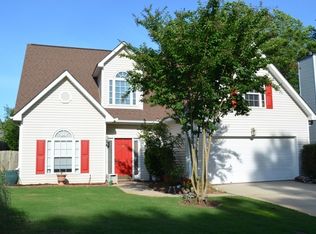 102 Cranebill Dr, Simpsonville, SC 29680