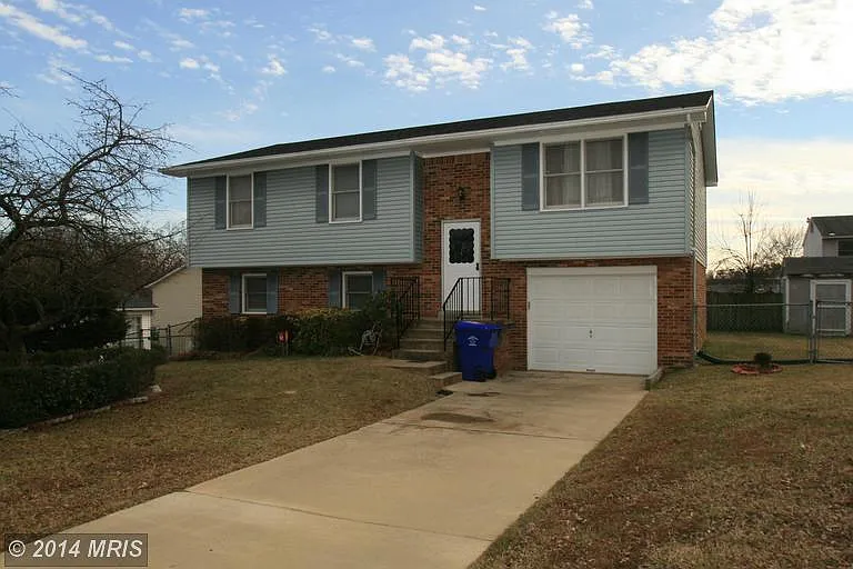 10807 Stable Ct photo 1