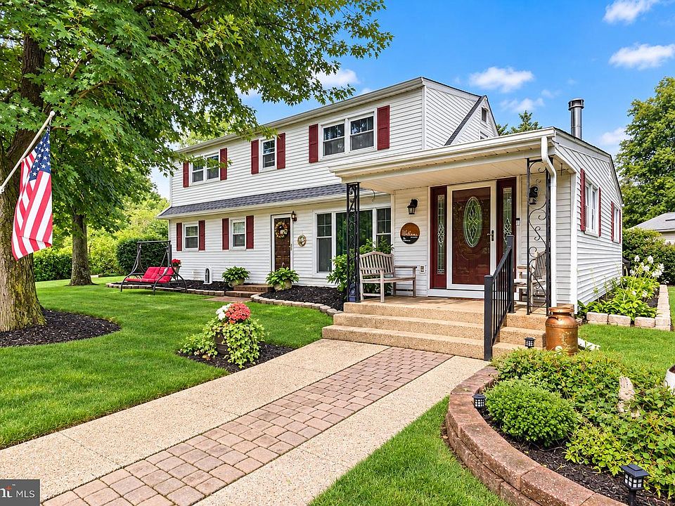 1st image of 1 Radnor Blvd