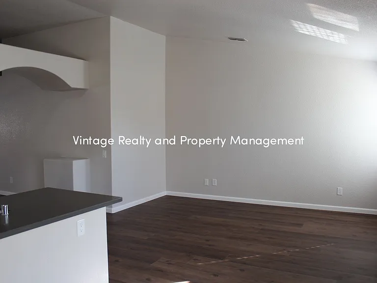 3375 Buttrick Ln — Photo 8
